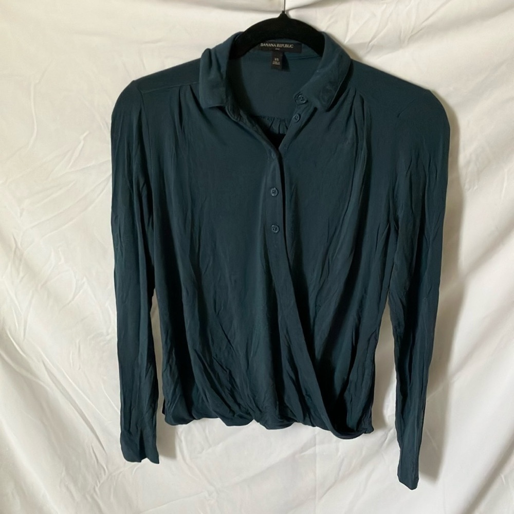 Banana Republic: Teal long sleeve top- bunched bottom- faux opening in front- XS